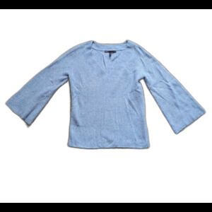 White House Black Market Sweater Womens Medium V Neck Knit Ladies Casual Blue